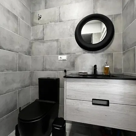 Apartment Near The Port, Of Arts And 10min To The