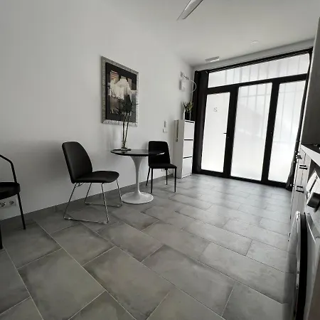 Apartment Near The Port, Of Arts And 10min To The *