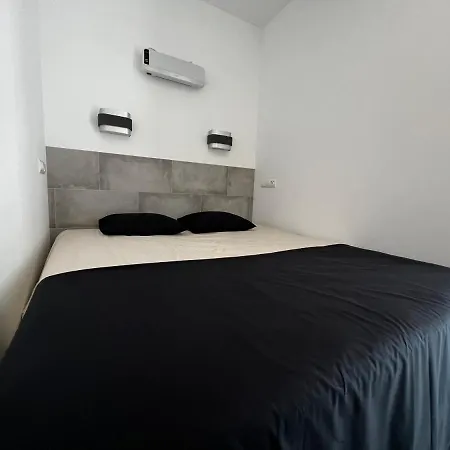 Near The Port, Of Arts And 10min To The Apartment *